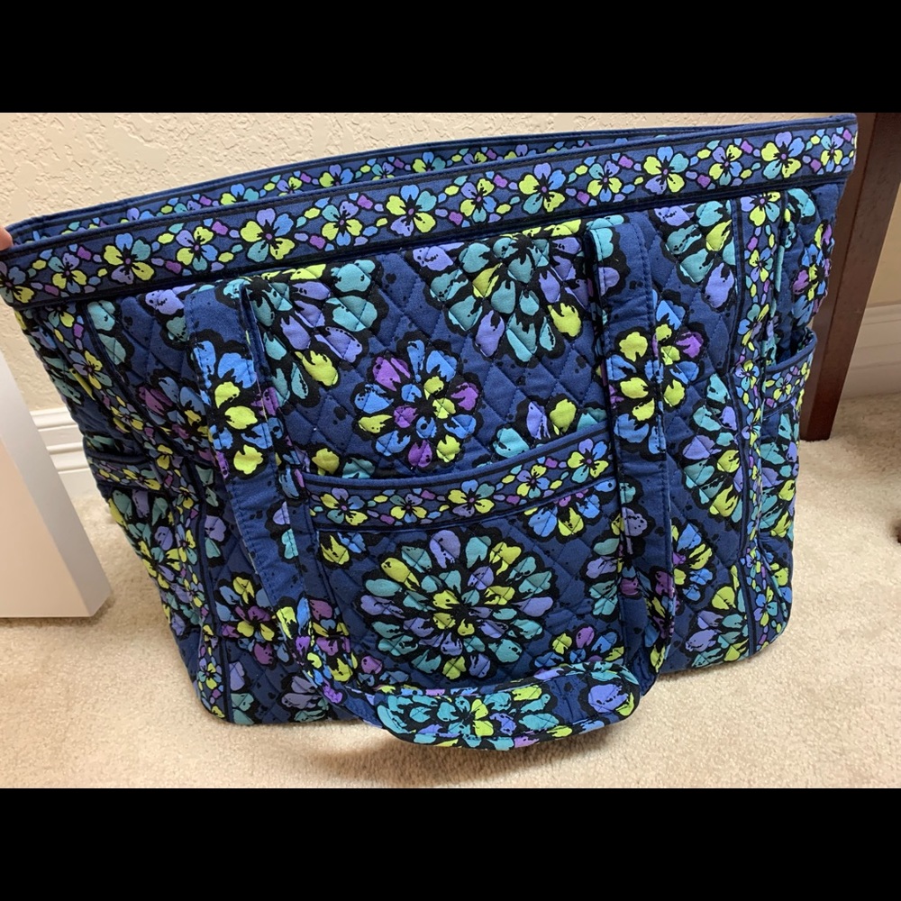 Vera Bradley XL weekender tote bag
